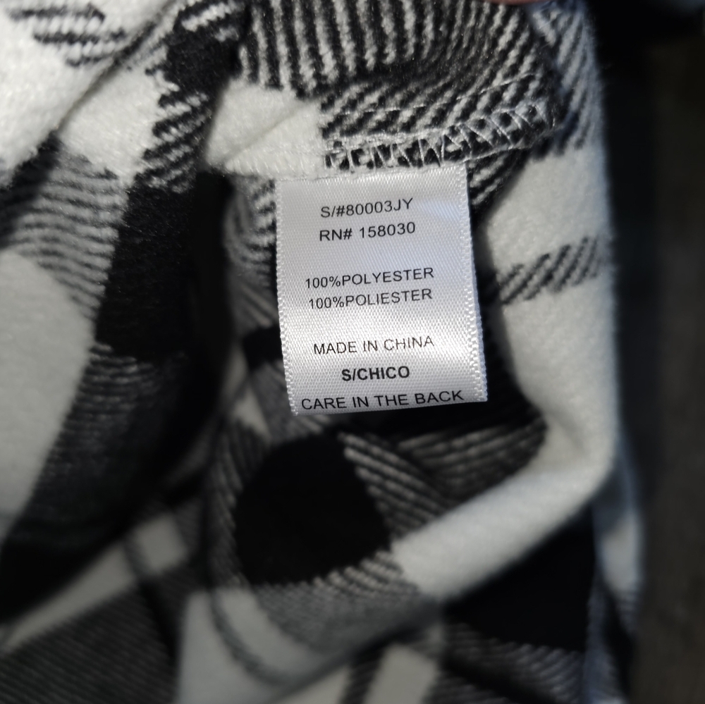 Love Tree, Plaid Women's Shacket - Black and White, Size Small, NWOT - Picture 9 of 9